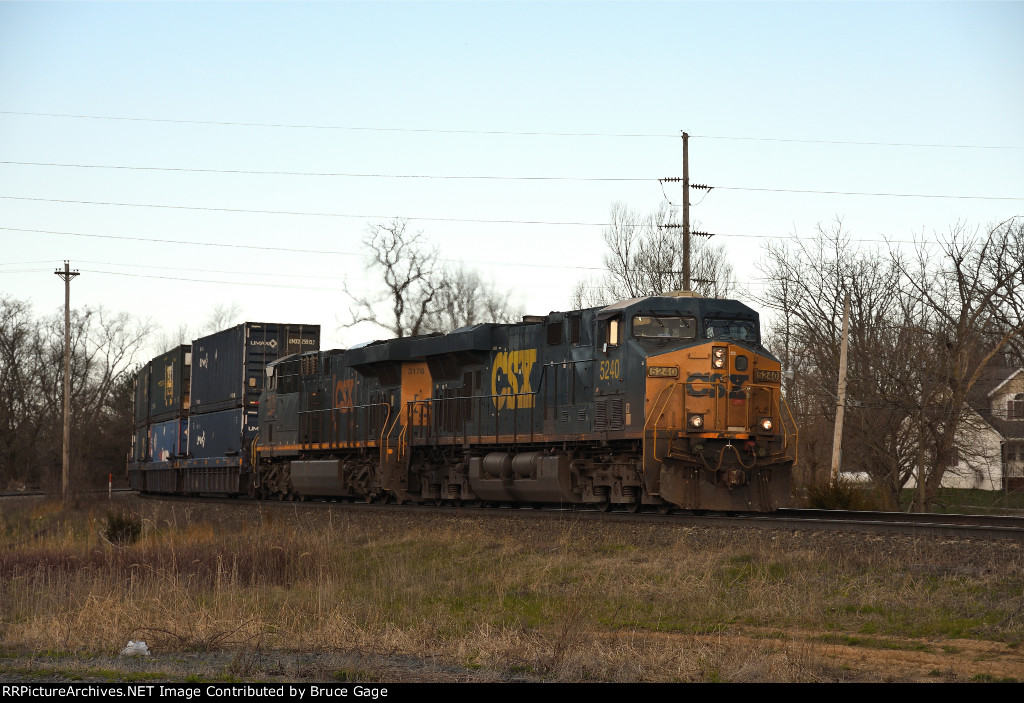 CSX 5240